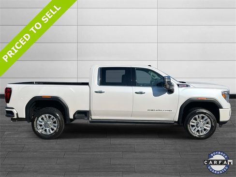 Used 2022 GMC Sierra 3500 Denali w/ Denali Ultimate Package image 2