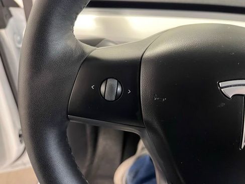 Used 2024 Tesla Model Y Long Range image 24