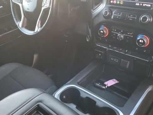 Used 2022 Chevrolet Silverado 1500 LT Trail Boss w/ Bed Protection Package image 7