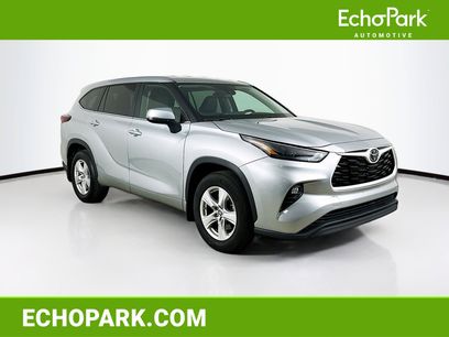 Used 2024 Toyota Highlander LE