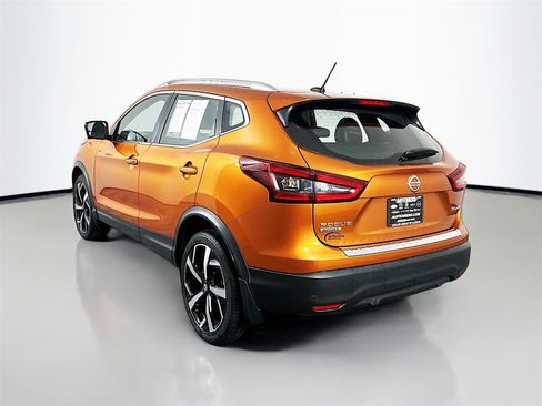 Used 2022 Nissan Rogue Sport SL w/ Premium Package image 5