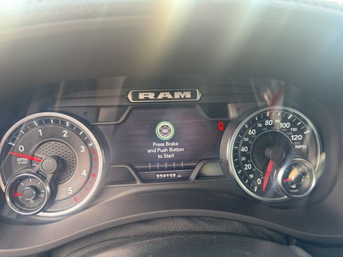 Used 2022 RAM 3500 Laramie w/ Night Edition AWD/4WD image 9