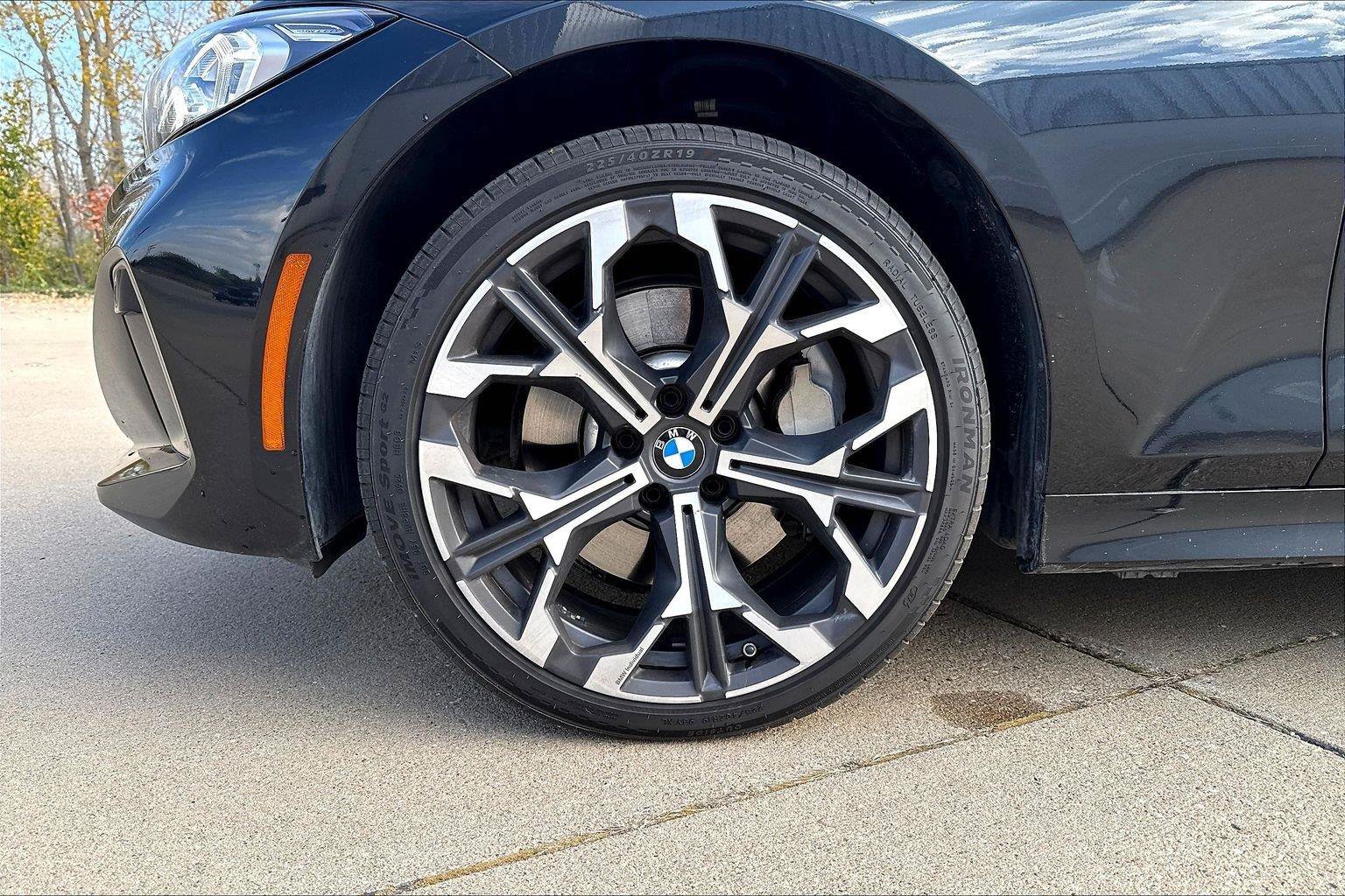 Used 2026 BMW 330i xDrive Sedan AWD/4WD image 25