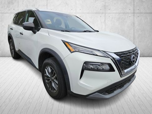 Used 2022 Nissan Rogue S image 3