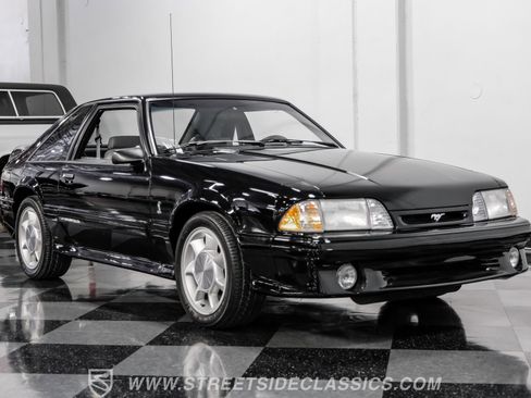 Used 1993 Ford Mustang Cobra RWD image 16