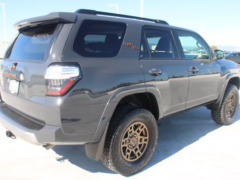 Certified 2024 Toyota 4Runner TRD Off-Road Premium w/ Moonroof Package AWD/4WD image 3