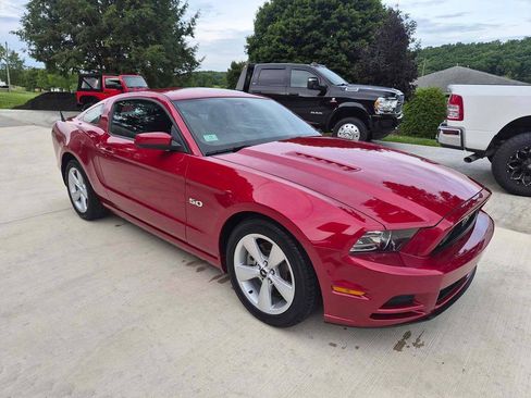 Used 2013 Ford Mustang GT Premium w/ Security Pkg RWD image 3