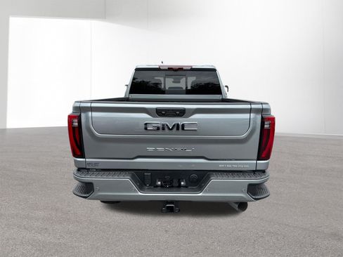 New 2026 GMC Sierra 2500 Denali Ultimate AWD/4WD image 4
