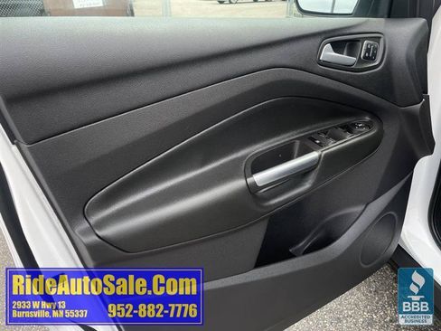 Used 2013 Ford Escape Titanium w/ Class II Trailer Tow Pkg AWD/4WD image 9