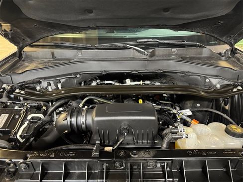 Used 2024 Ford Explorer ST-Line w/ Class IV Trailer Tow Package image 27