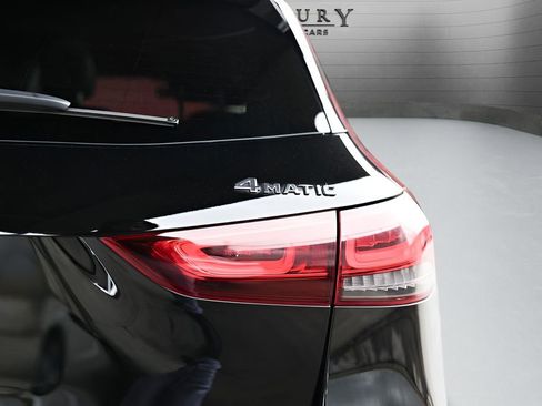 Used 2023 Mercedes-Benz GLA 250 4MATIC image 22