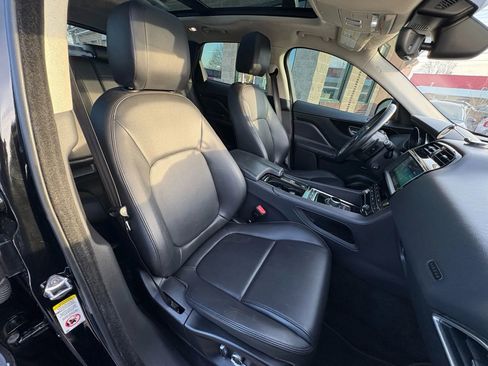 Used 2020 Jaguar F-PACE Premium image 10