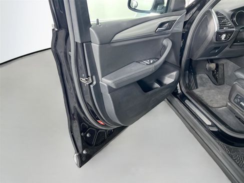 Used 2021 BMW X3 xDrive30i w/ Convenience Package image 16