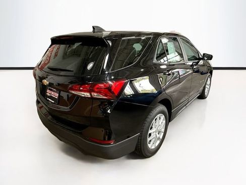 Used 2023 Chevrolet Equinox LS FWD image 6