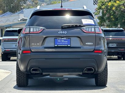 Used 2020 Jeep Cherokee Latitude Plus w/ Comfort/Convenience Group