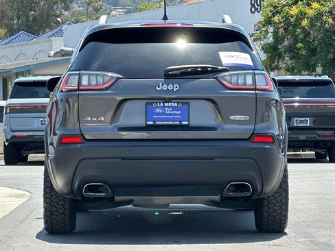 Used 2020 Jeep Cherokee Latitude Plus w/ Comfort/Convenience Group AWD/4WD image 4
