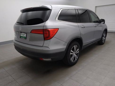 Used 2017 Honda Pilot EX image 9