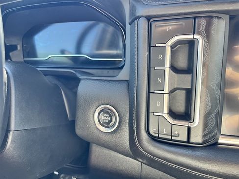Used 2024 GMC Yukon XL Denali AWD/4WD image 22