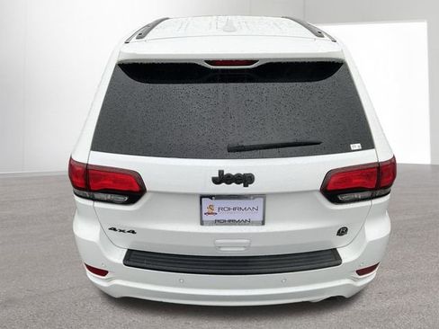 Used 2020 Jeep Grand Cherokee Altitude AWD/4WD image 29