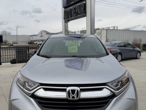 Used 2018 Honda CR-V LX image 2