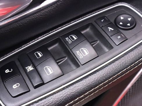 Used 2022 RAM 1500 Laramie image 31