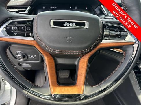 Used 2023 Jeep Grand Cherokee L Summit AWD/4WD image 23