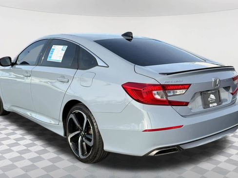 Used 2022 Honda Accord Sport image 7