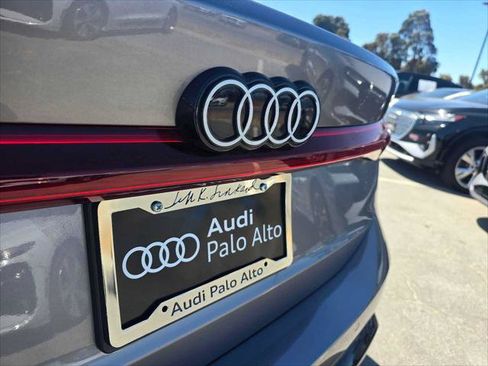Used 2025 Audi A6 e-tron Prestige RWD image 13