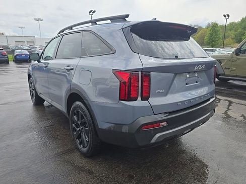 Used 2022 Kia Sorento S w/ Panoramic Sunroof Package AWD/4WD image 5