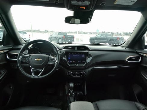 Used 2023 Chevrolet TrailBlazer ACTIV w/ Sun and Liftgate Package image 23