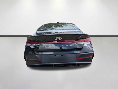New 2026 Hyundai Elantra SEL Sport Premium FWD image 5