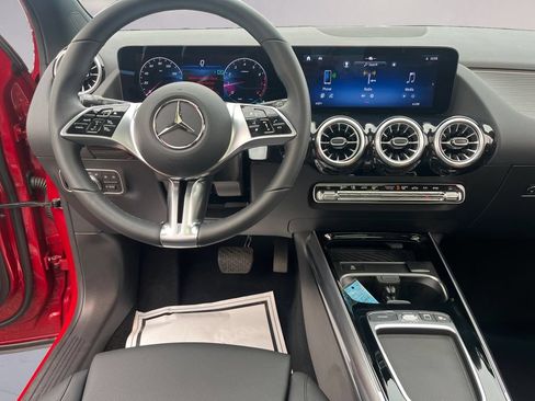 Certified 2026 Mercedes-Benz GLA 250 4MATIC image 10