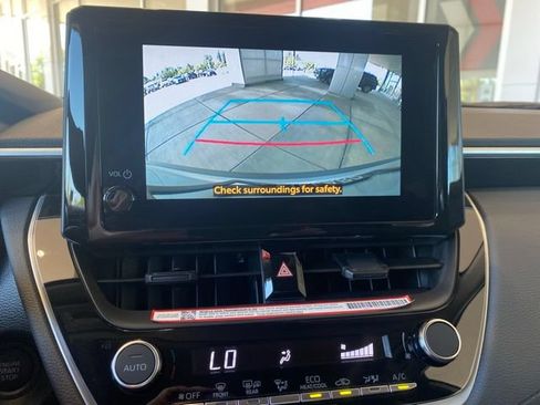 Certified 2025 Toyota Corolla Cross LE w/ Moonroof Package AWD/4WD image 31
