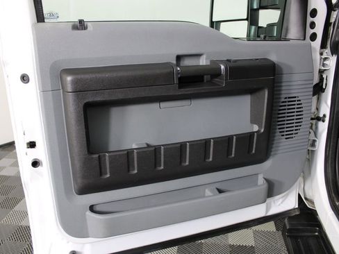 Used 2015 Ford F250 XL w/ Power Equipment Group RWD image 11
