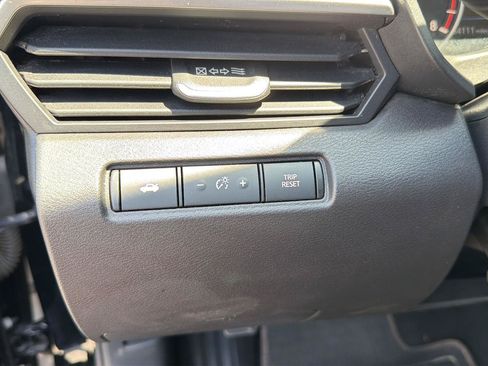 Used 2024 Nissan Altima 2.5 SR FWD image 19