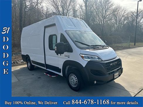 Used 2024 RAM ProMaster 3500 w/ Delivery Van Package image 1
