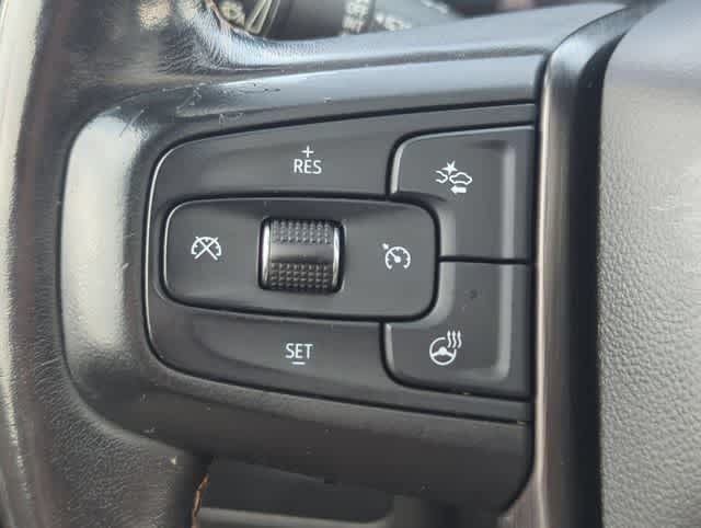 Used 2021 GMC Yukon XL AT4 w/ AT4 Premium Package AWD/4WD image 27