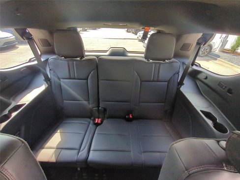 Used 2024 Chevrolet Tahoe RST w/ Luxury Package AWD/4WD image 31