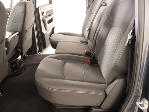 Used 2025 RAM 2500 Big Horn AWD/4WD image 12