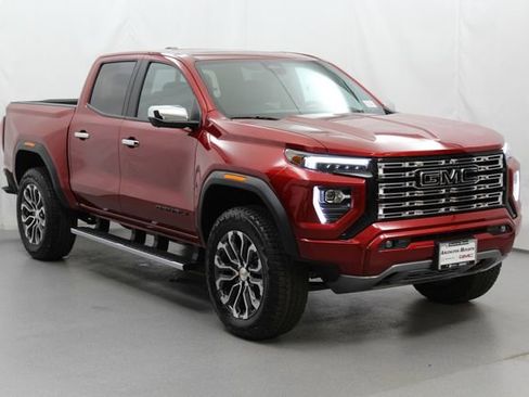 New 2026 GMC Canyon Denali w/ LPO, Black Badging Package AWD/4WD image 1