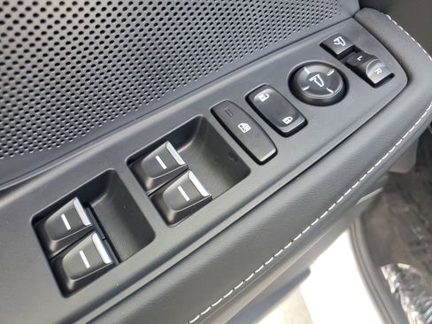 Certified 2026 Acura MDX FWD w/ Technology Package image 18