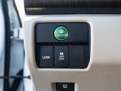 Used 2013 Honda Accord EX-L image 41