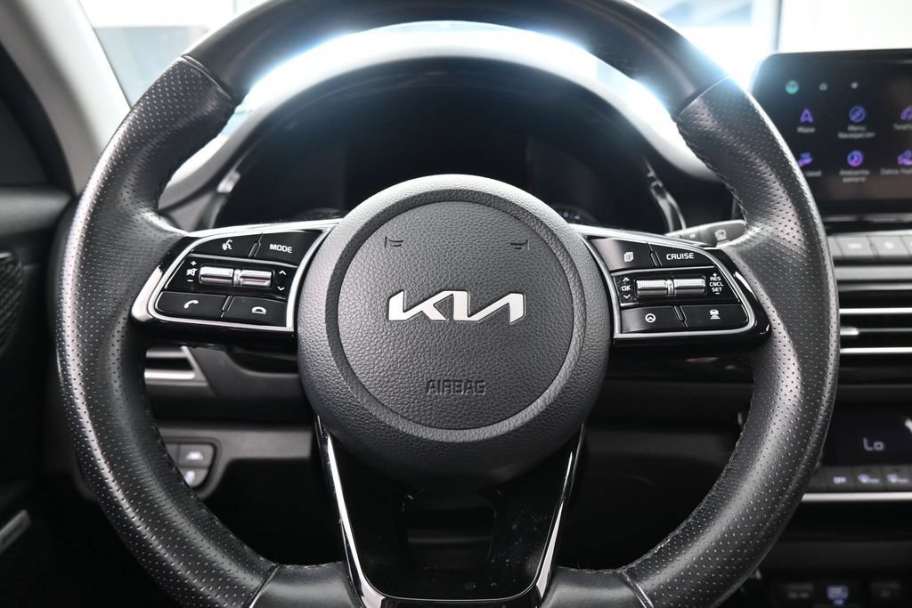 Used 2023 Kia Seltos SX w/ SX Sunroof Package AWD/4WD image 30