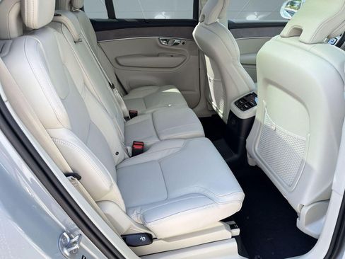 New 2026 Volvo XC90 T8 Ultra w/ Protection Package Premier AWD/4WD image 29