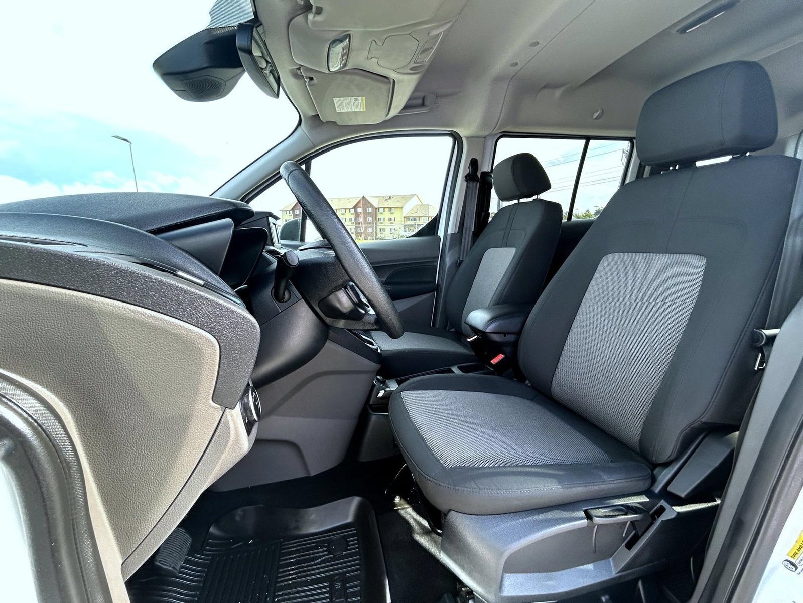 Used 2020 Ford Transit Connect XL FWD image 11