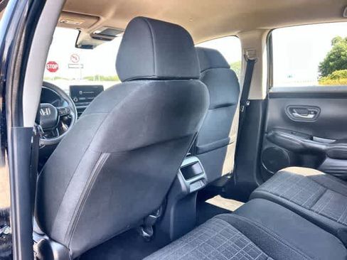 Used 2025 Honda HR-V LX image 13