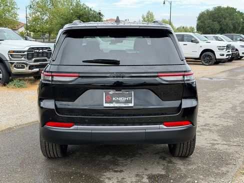 New 2026 Jeep Grand Cherokee Limited image 7