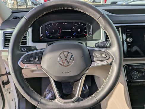 Certified 2023 Volkswagen Atlas SE FWD image 28