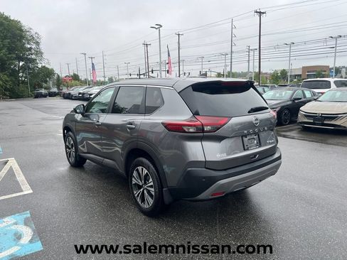 Used 2023 Nissan Rogue SV AWD/4WD image 5