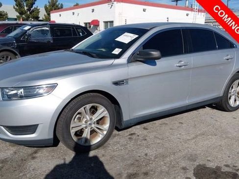 Used 2018 Ford Taurus SE FWD image 2